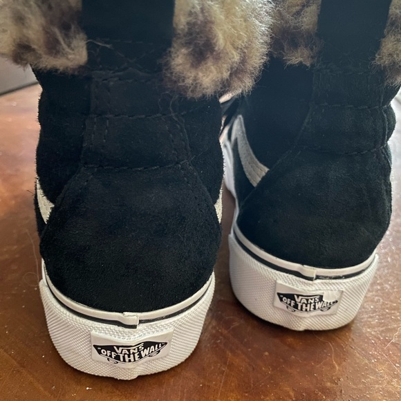 Black velvet high top vans with cheetah fur - Picture 8 of 9
